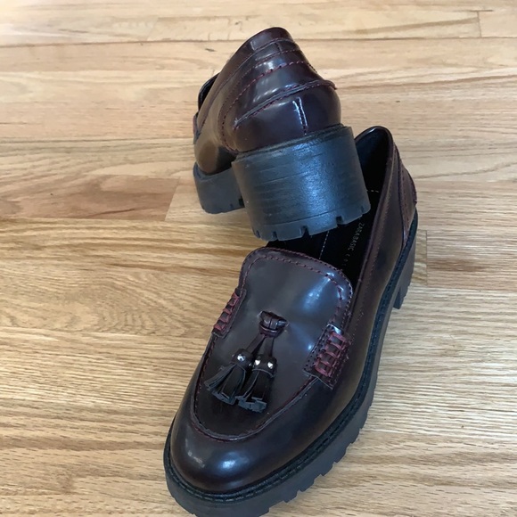 Zara basic collection shoes size 36 brand New (The price is negotiable ) - Picture 4 of 5